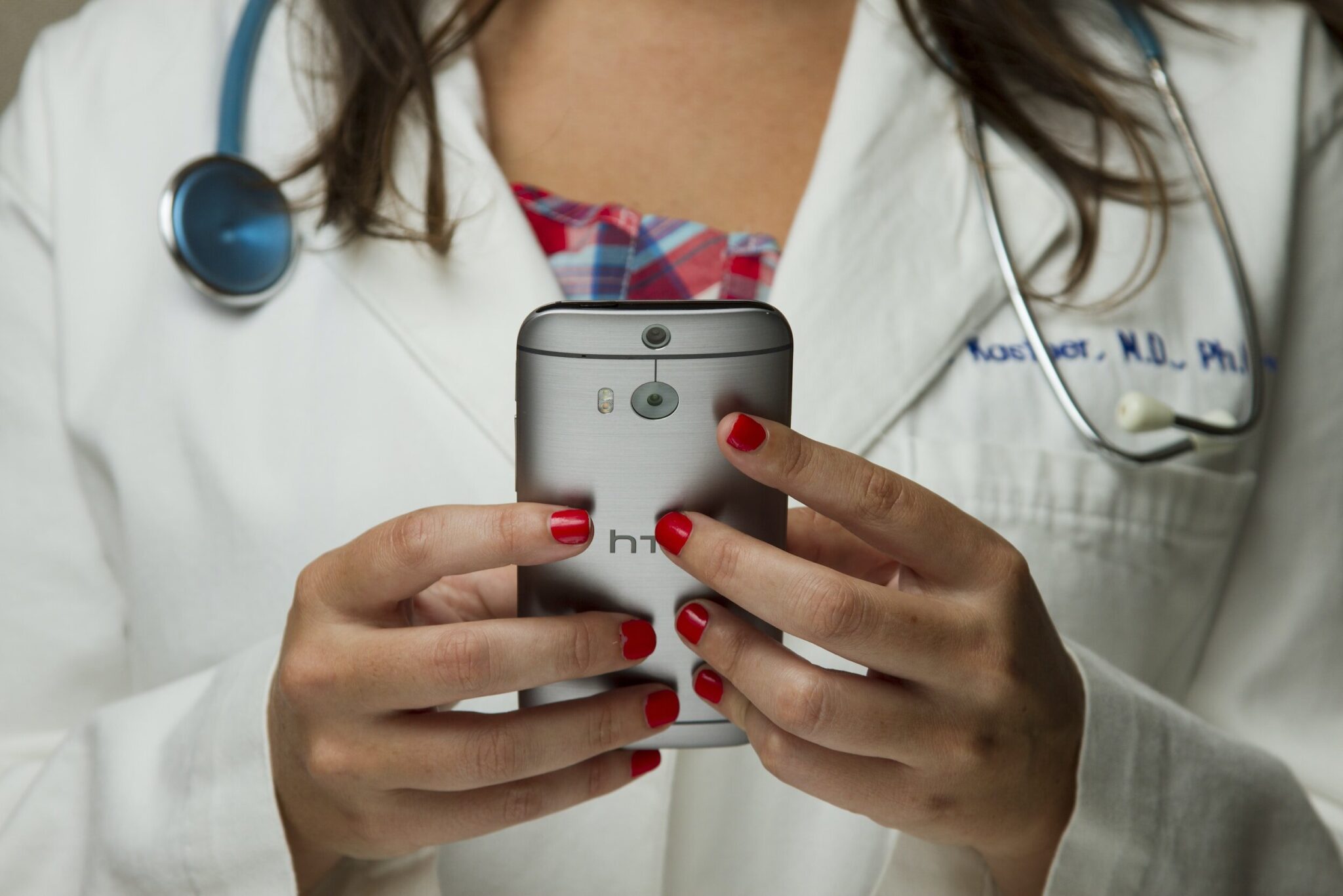 Addressing the Shift from Traditional to Digital Mental Healthcare Services